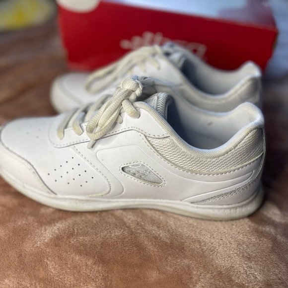 BCG YOUTH CHEER WHITE TUMBLERS - Picture 1 of 7